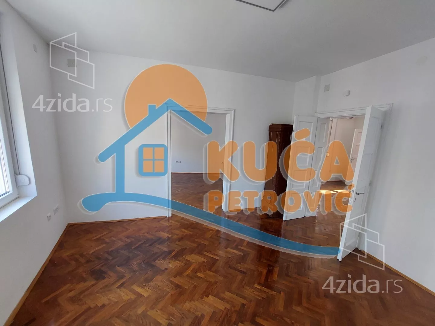 Lokal | 4zida