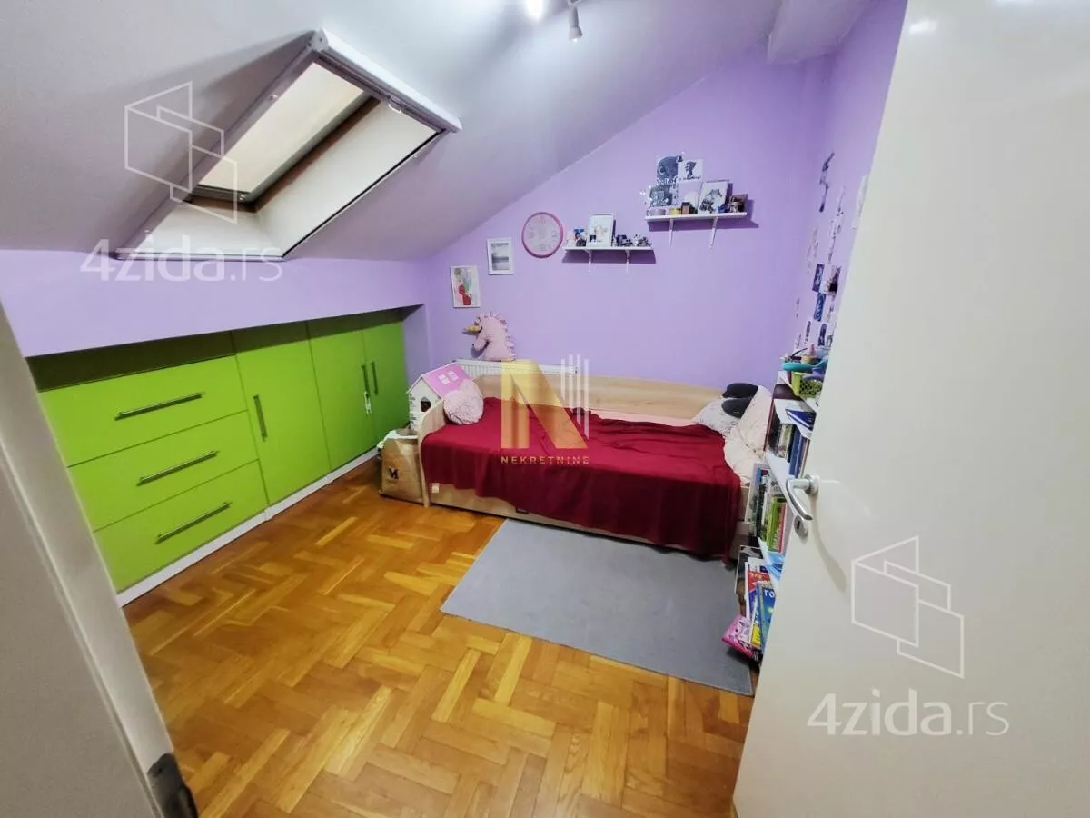 Troiposoban stan | 4zida