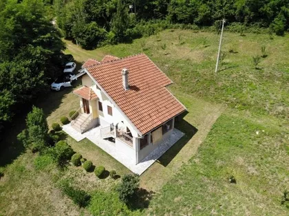 Paraći | 4zida.rs