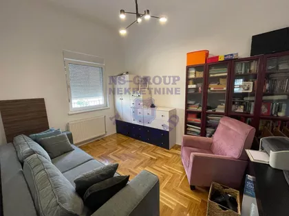 Jerneja Kopitara | 4zida.rs