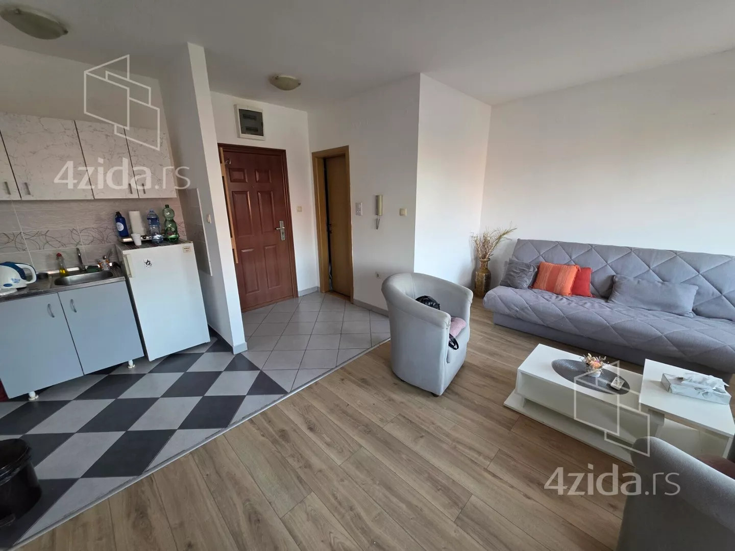 Garsonjera | 4zida