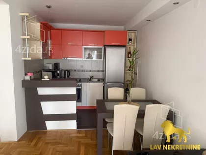 DANILA KIŠA | 4zida.rs