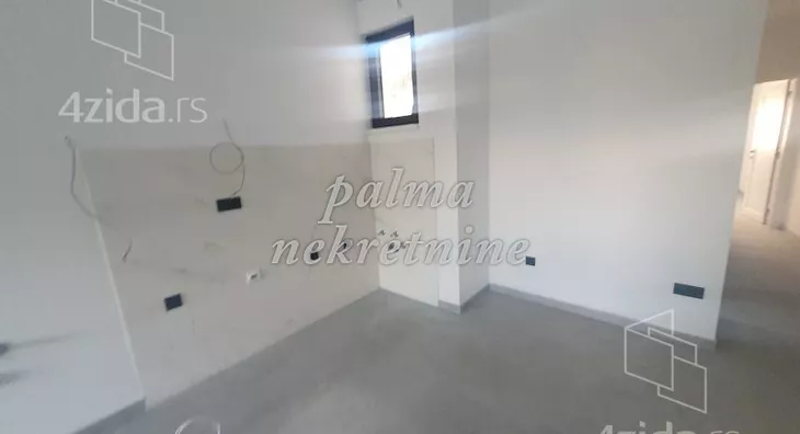 Lokal | 4zida