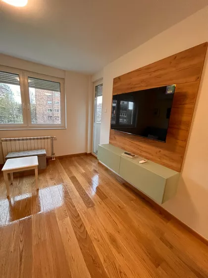 Radijalac | 4zida.rs