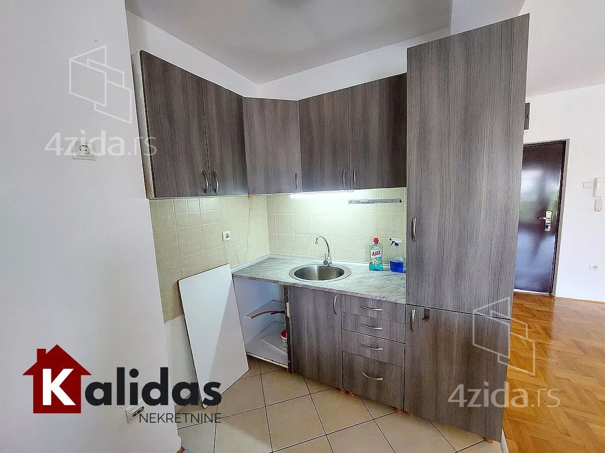 Garsonjera | 4zida