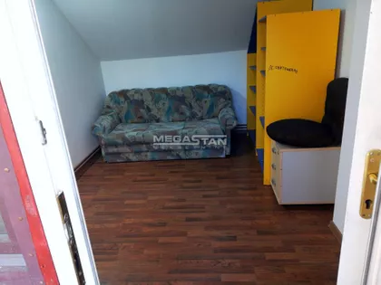 Milana Uzelca | 4zida.rs