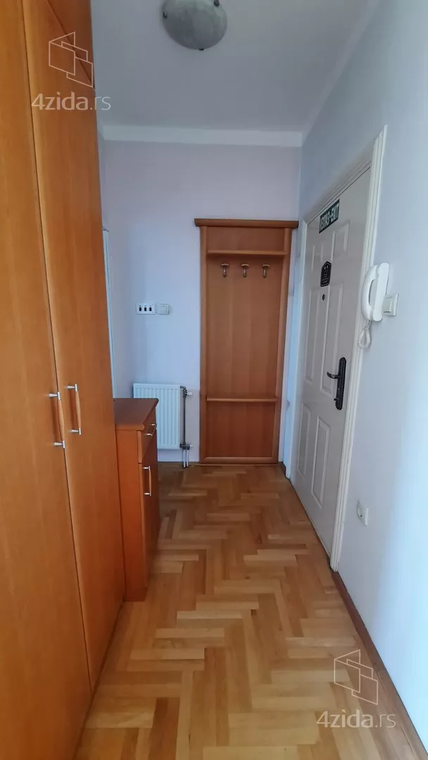 Garsonjera | 4zida