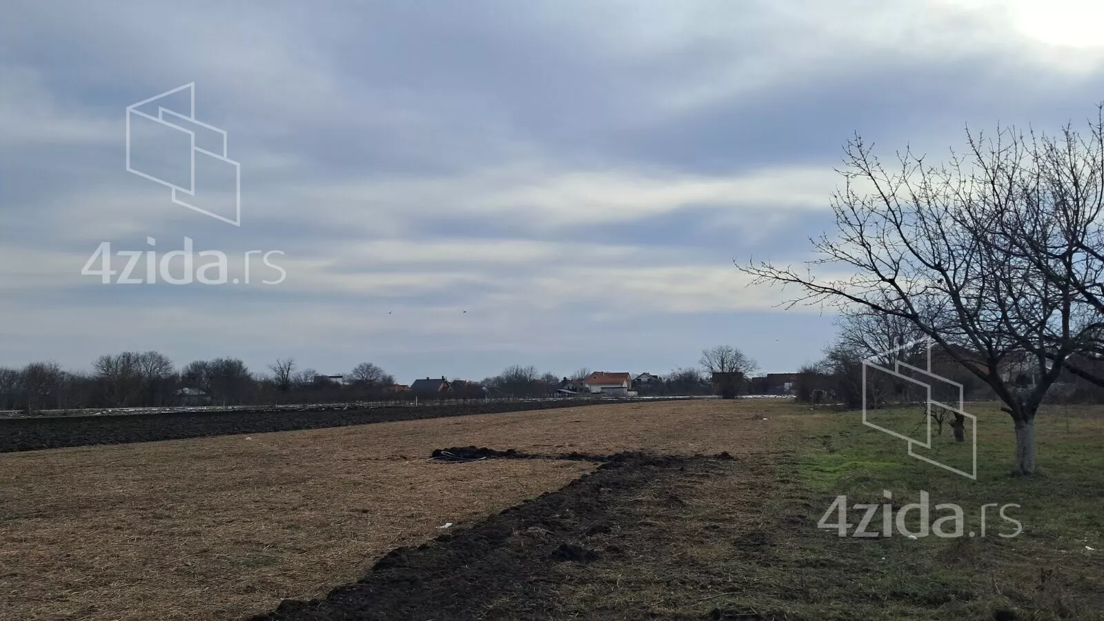 Građevinsko zemljište | 4zida