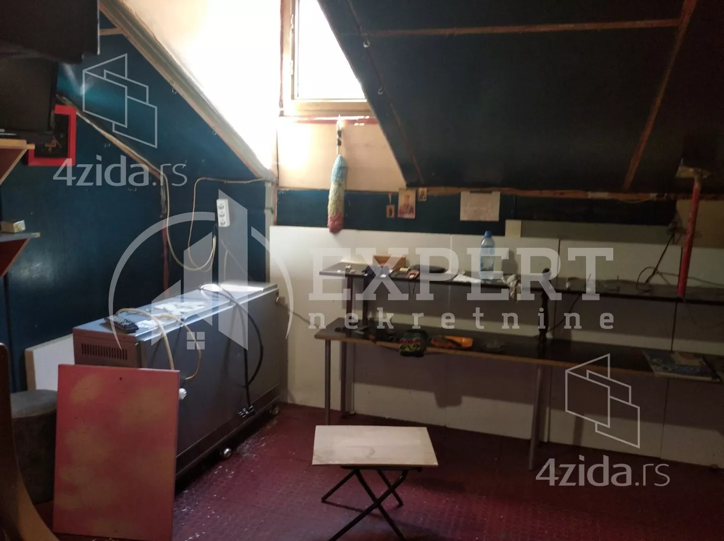 Lokal | 4zida