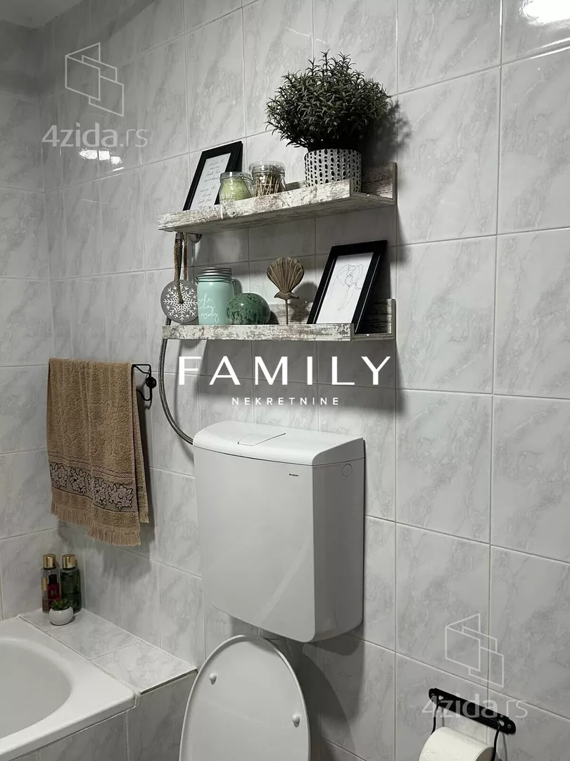 Troiposoban stan | 4zida