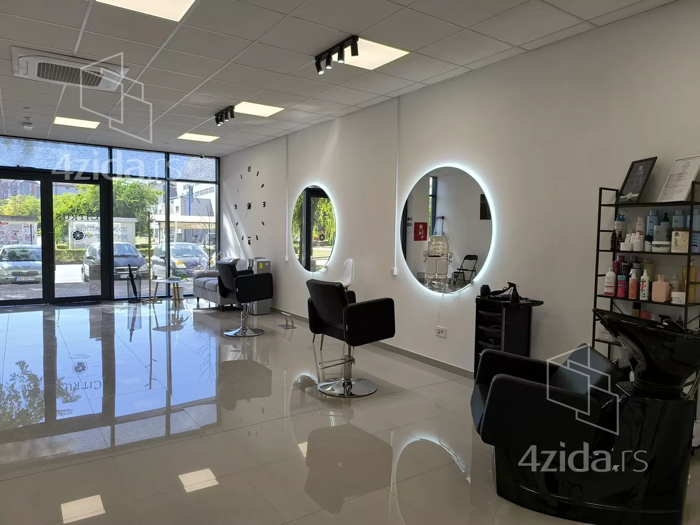 Poslovni prostor | 4zida