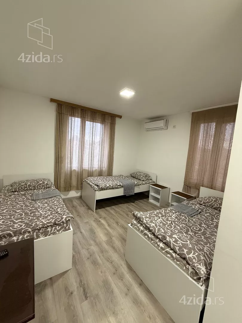 Ugostiteljski objekat | 4zida