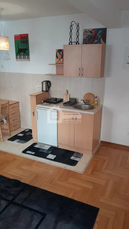 Hadži Melentijeva | 4zida.rs