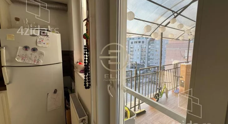 Četvoroiposoban stan | 4zida