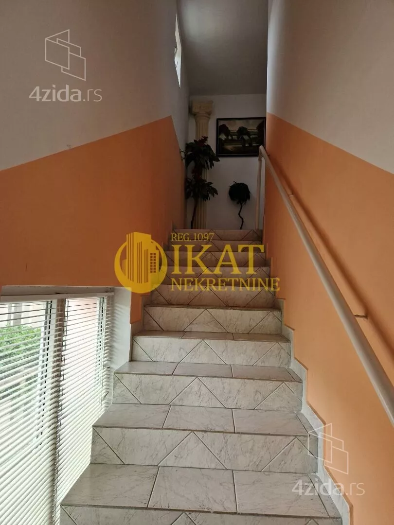 4-etažna kuća | 4zida