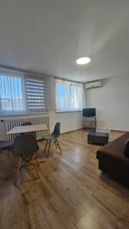 Pariske Komune | 4zida.rs