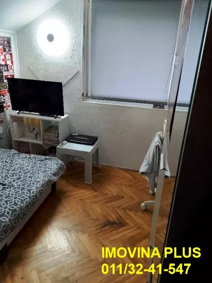 Emilije Jakšić | 4zida.rs