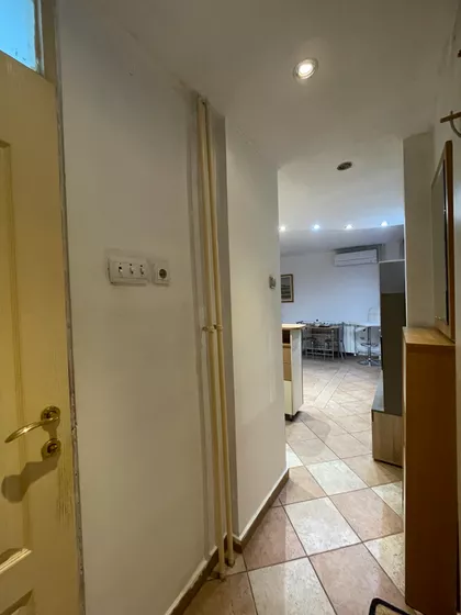 Ustanička | 4zida.rs