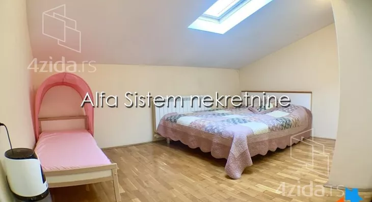Petosoban stan | 4zida