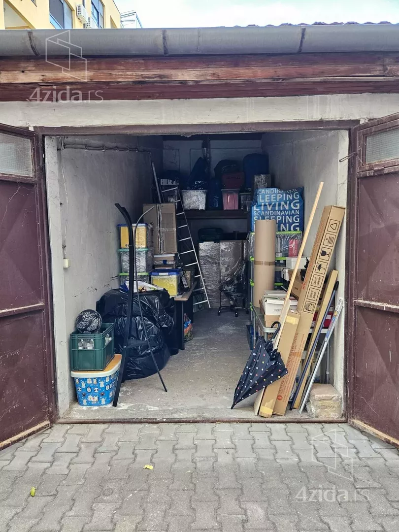 Garaža | 4zida