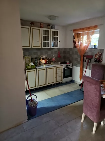 Lenjinova | 4zida.rs