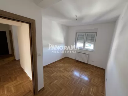 Radmile Savićević | 4zida.rs