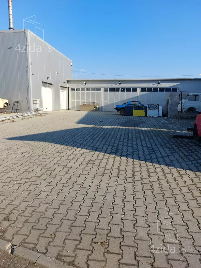 Poslovni prostor | 4zida