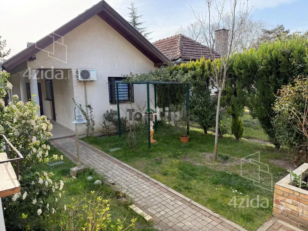 Kuća | 4zida