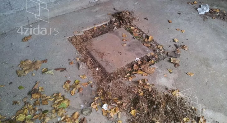 Poslovna zgrada | 4zida