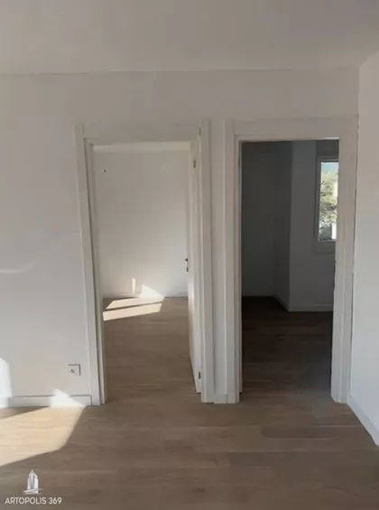 Cara Dušana | 4zida.rs