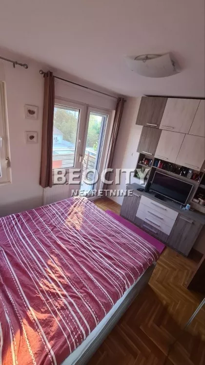 Janka Čmelika | 4zida.rs