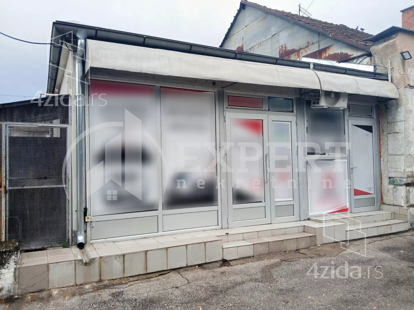 Lokal | 4zida