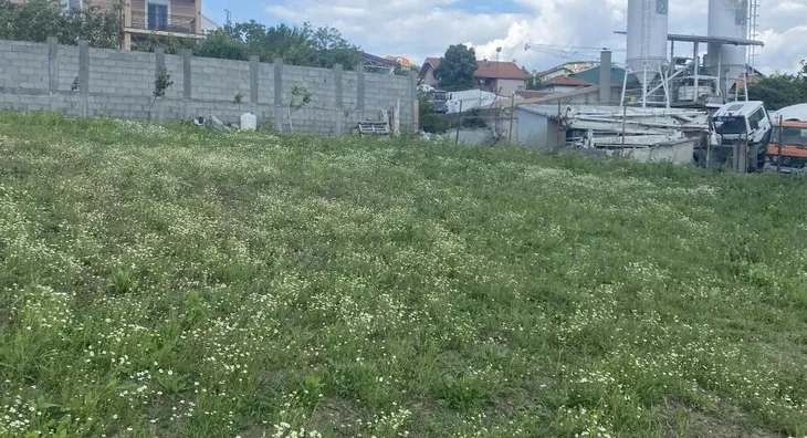 Plac | 4zida