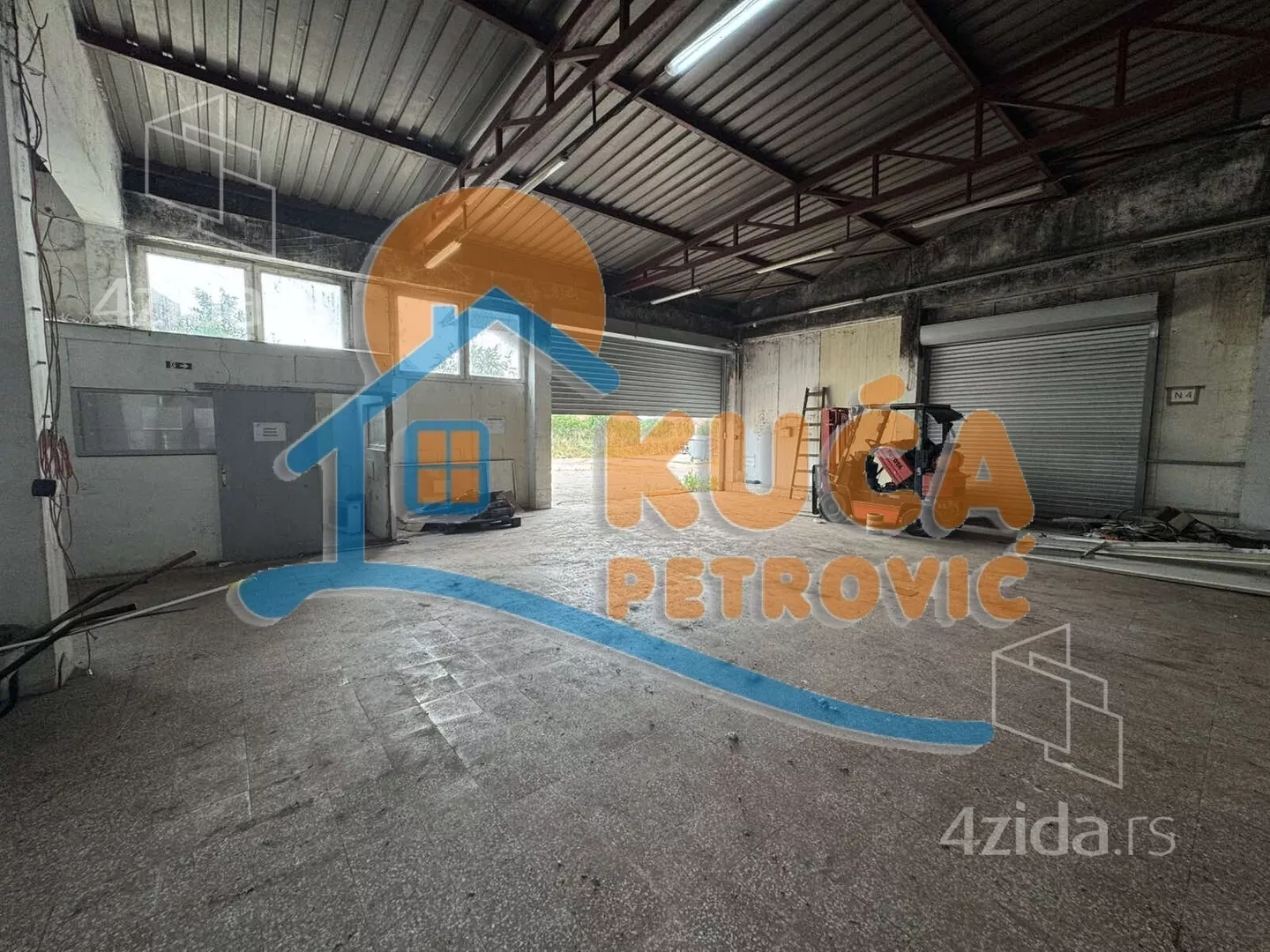 Lokal | 4zida