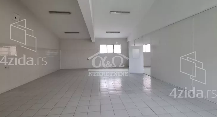 Poslovna zgrada | 4zida