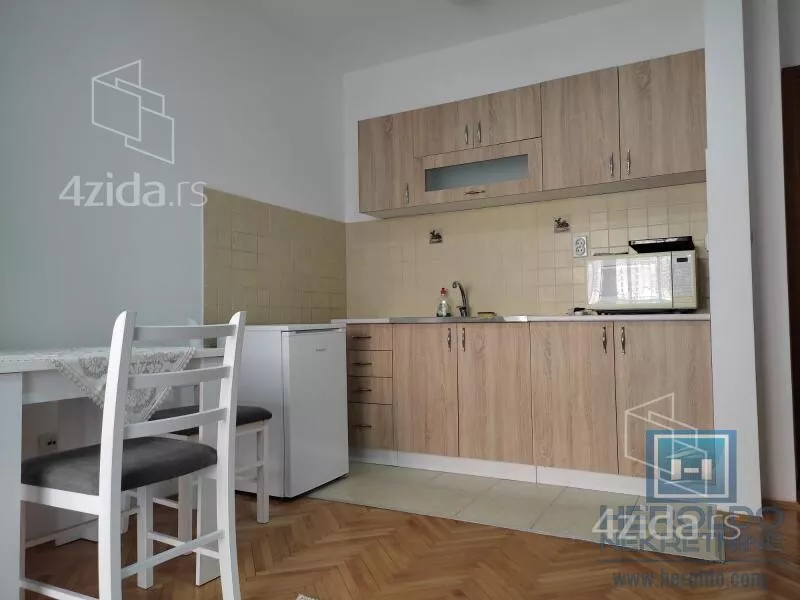 Garsonjera | 4zida