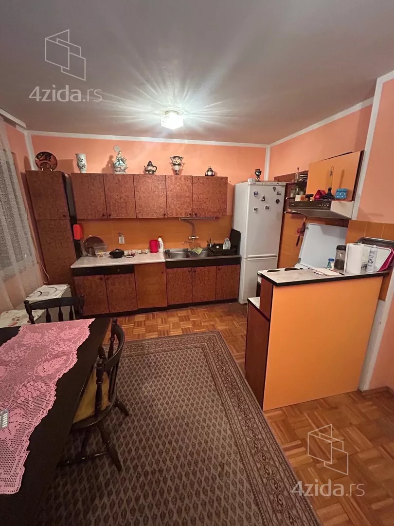 3-etažna kuća | 4zida