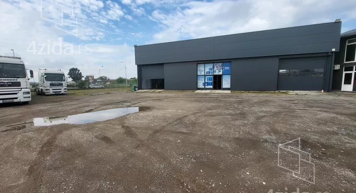 Poslovni prostor | 4zida