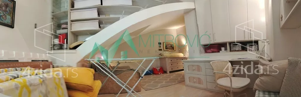 Petosoban stan | 4zida