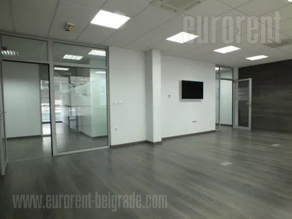 FONTANA | 4zida.rs
