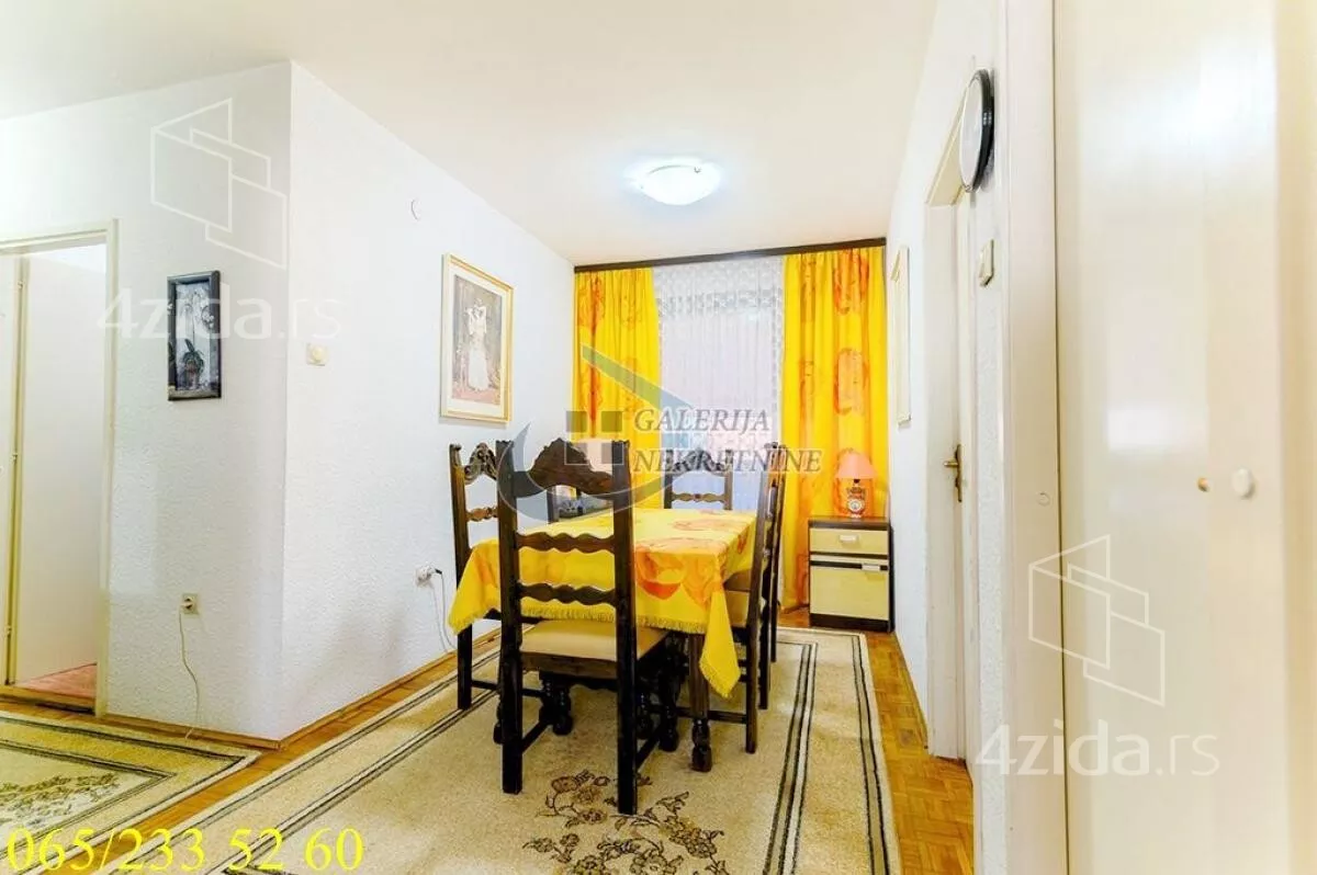 Troiposoban stan | 4zida