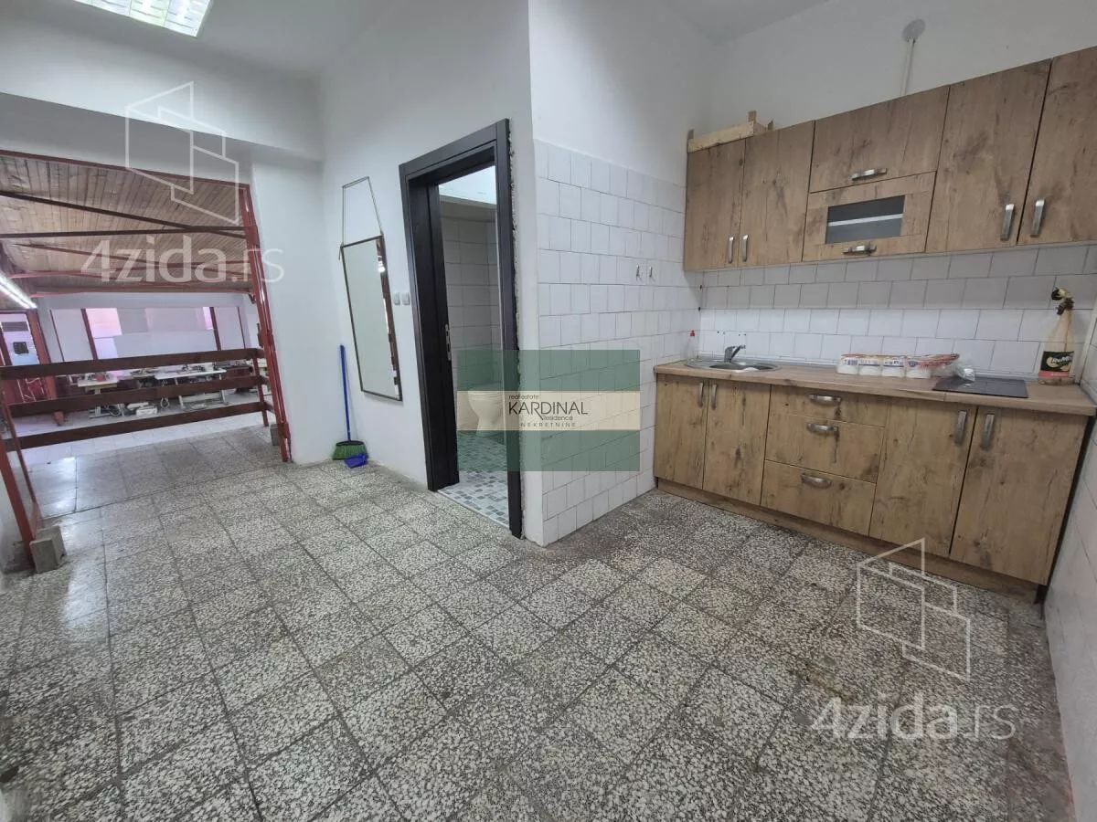 Poslovni prostor | 4zida