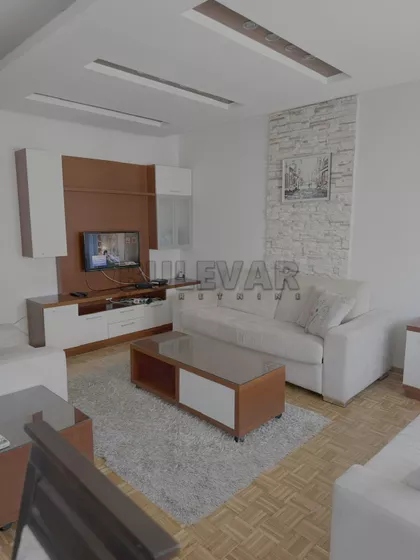 Bulevar Nemanjića | 4zida.rs
