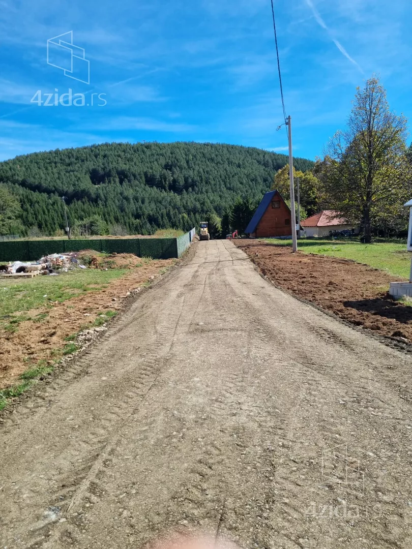 Građevinsko zemljište | 4zida