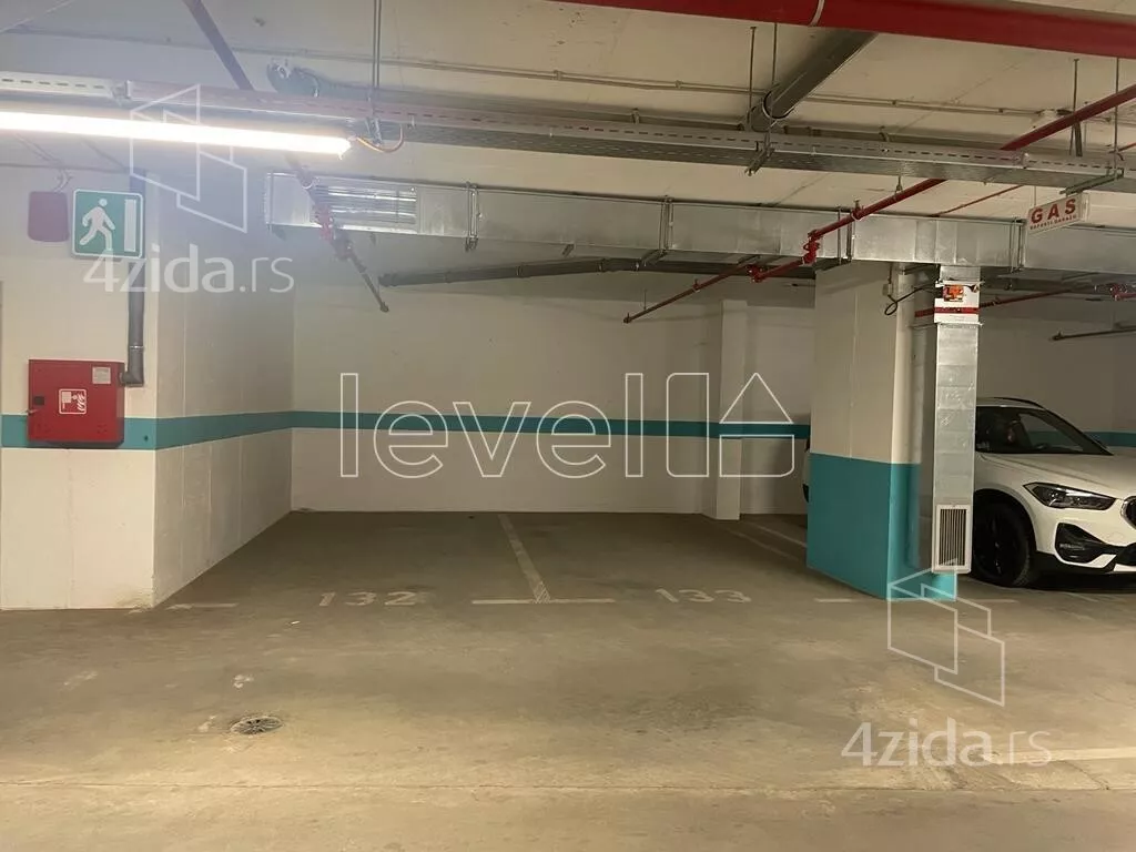 Garaža | 4zida