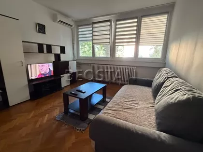 Velizara Kosanovica | 4zida.rs