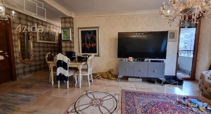 Troiposoban stan | 4zida