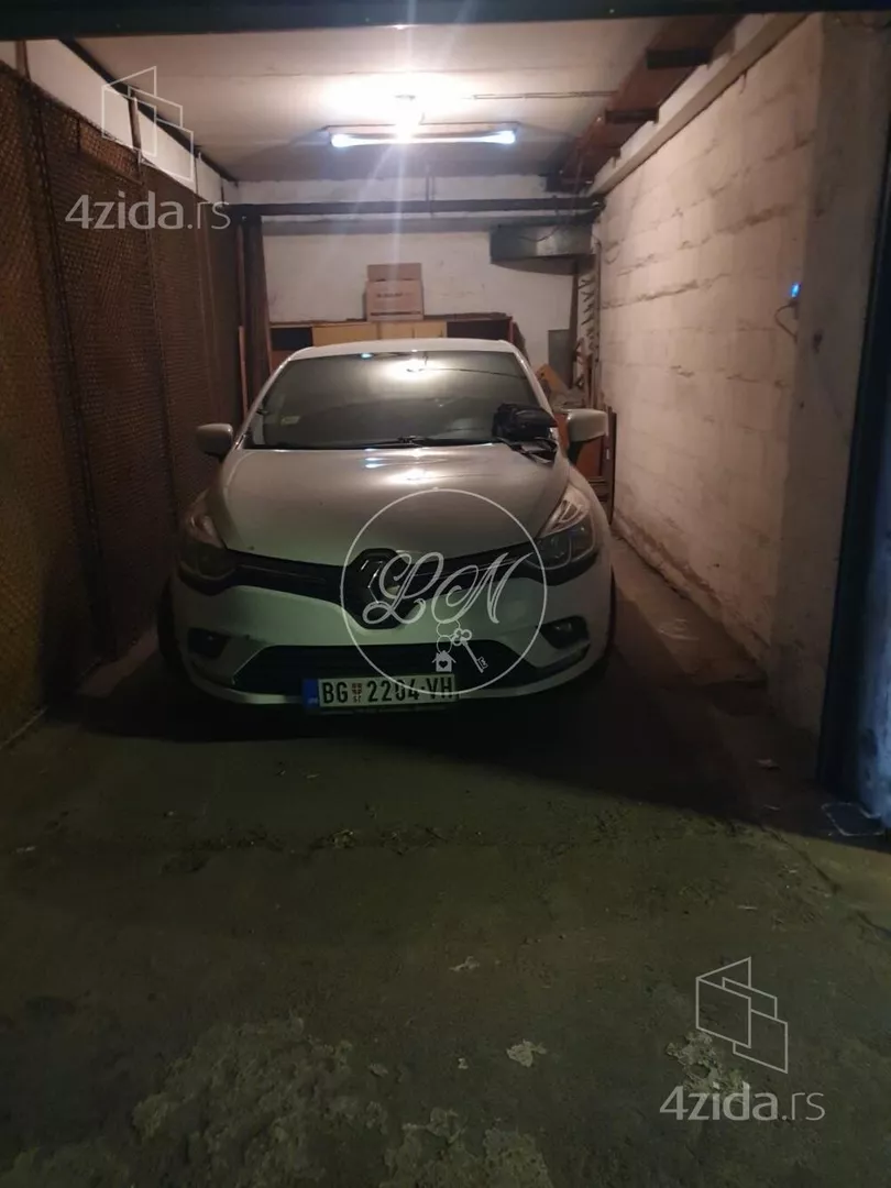 Garaža | 4zida