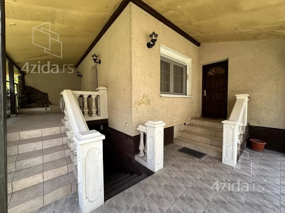 Kuća | 4zida