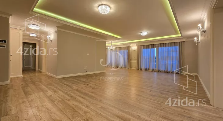 Petosoban stan | 4zida